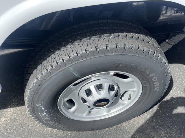Photo of 2025 Summit White Chevrolet Silverado 2500