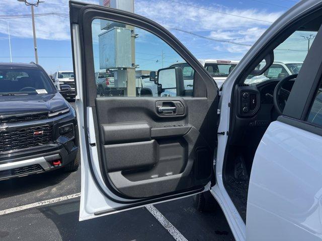 Photo of 2025 Summit White Chevrolet Silverado 2500