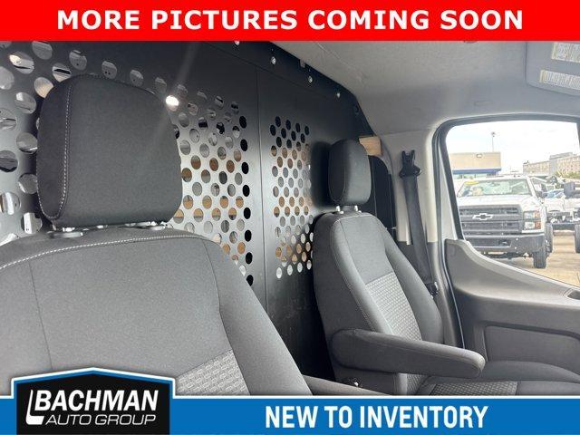 Photo of 2023 Oxford White Ford Transit-250