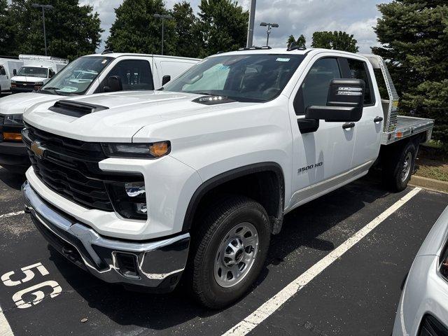 Photo of 2025 Summit White Chevrolet Silverado 3500