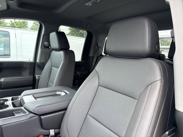 Photo of 2025 Summit White Chevrolet Silverado 3500