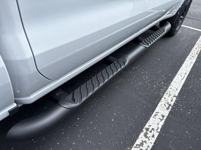 Photo of 2025 Summit White Chevrolet Silverado 1500