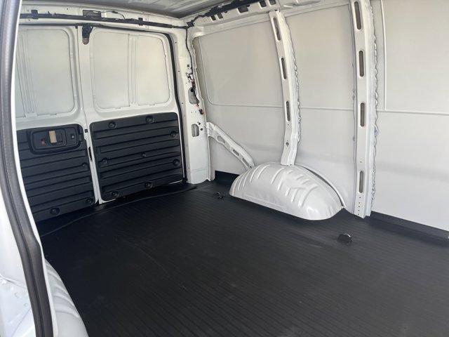 Photo of 2025 Summit White Chevrolet Express 2500