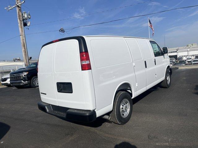 Photo of 2025 Summit White Chevrolet Express 2500
