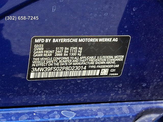 Photo of 2023 Portimao Blue Metallic BMW 330e