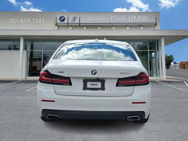 Photo of 2021 Alpine White BMW 530