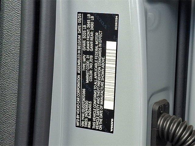 Photo of 2026 Vapour Grey Metallic Volvo XC40