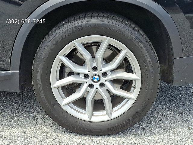 Photo of 2022 Black Sapphire Metallic BMW X5