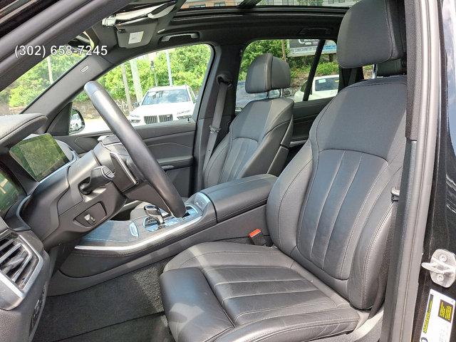 Photo of 2022 Black Sapphire Metallic BMW X5