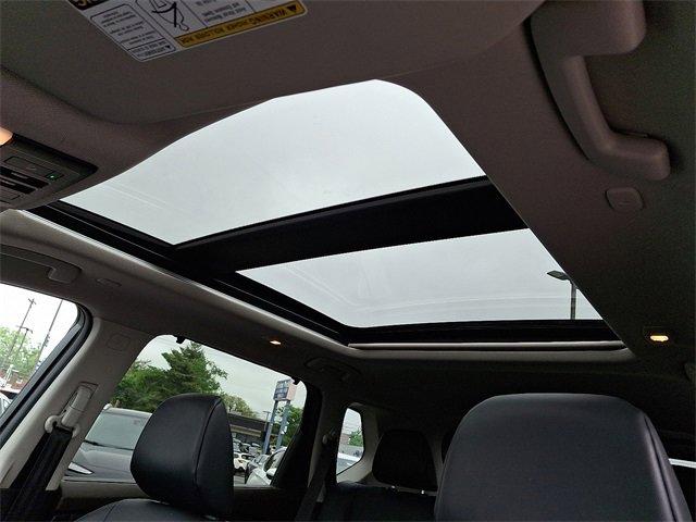 Photo of 2023 Super Black Nissan Rogue