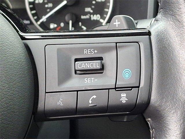 Photo of 2023 Super Black Nissan Rogue