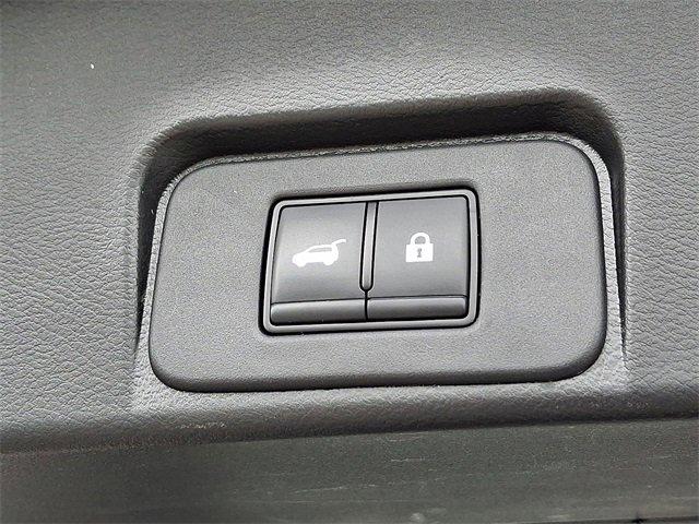 Photo of 2023 Super Black Nissan Rogue