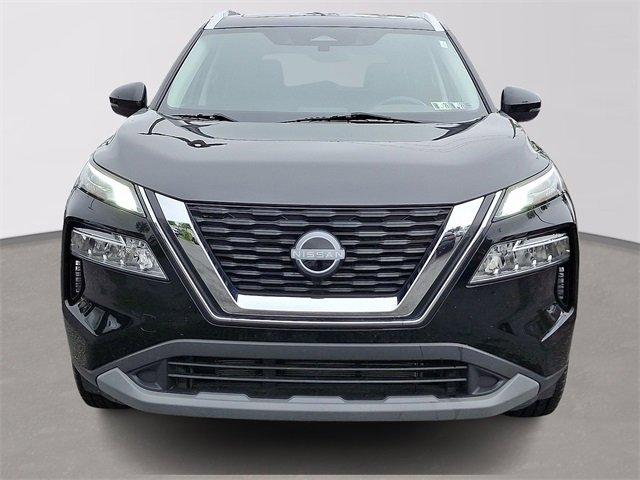 Photo of 2023 Super Black Nissan Rogue