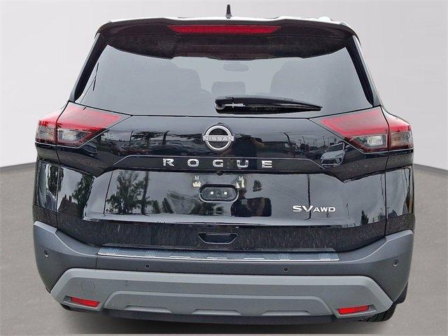 Photo of 2023 Super Black Nissan Rogue