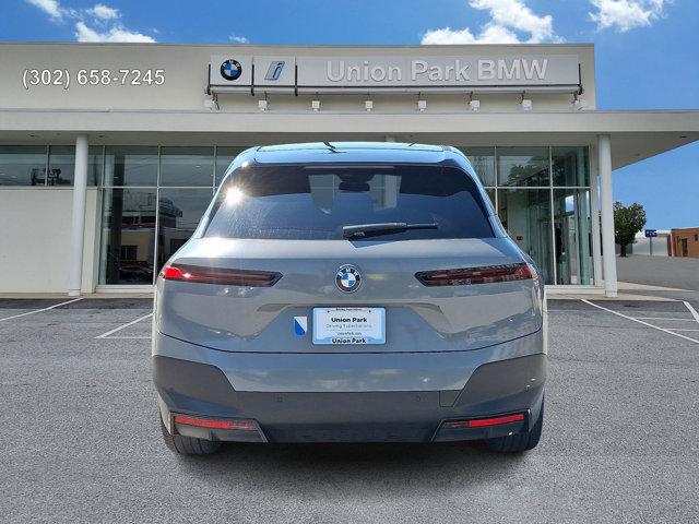 Photo of 2023 Black Sapphire Metallic BMW iX