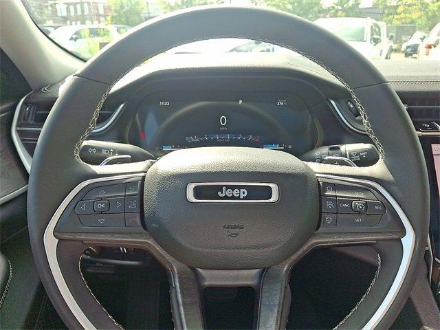 Photo of 2024 Silver Zynith Jeep Grand Cherokee L