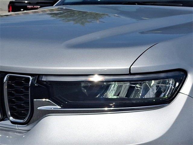Photo of 2024 Silver Zynith Jeep Grand Cherokee L