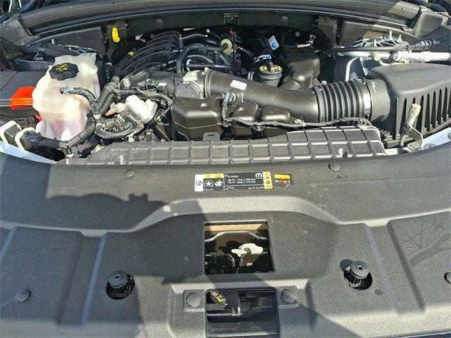 Photo of 2024 Silver Zynith Jeep Grand Cherokee L