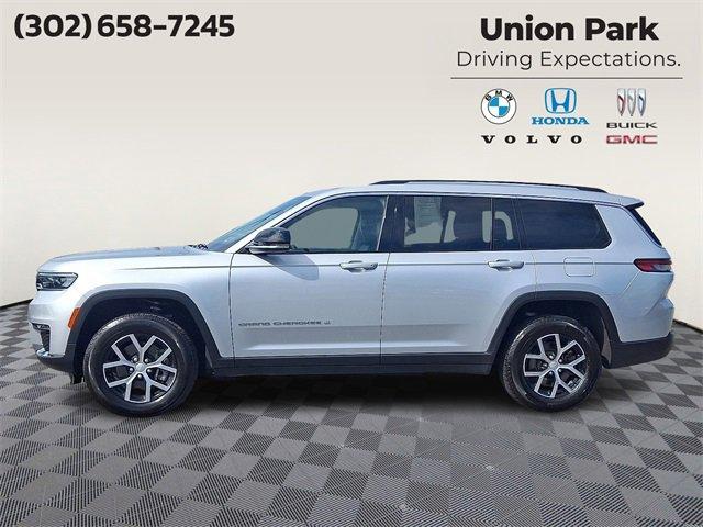 Photo of 2024 Silver Zynith Jeep Grand Cherokee L