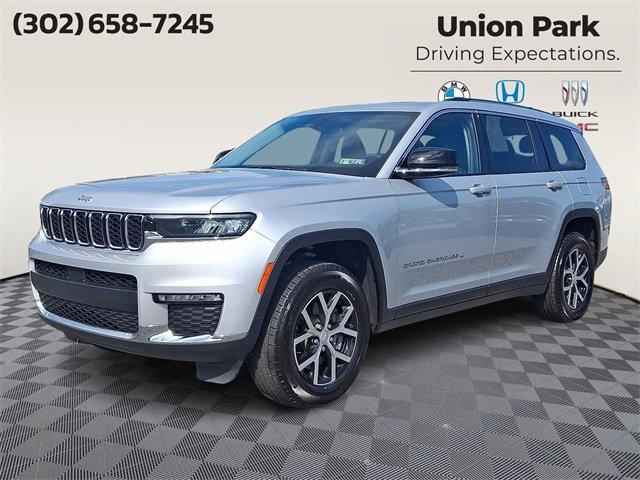 Photo of 2024 Silver Zynith Jeep Grand Cherokee L