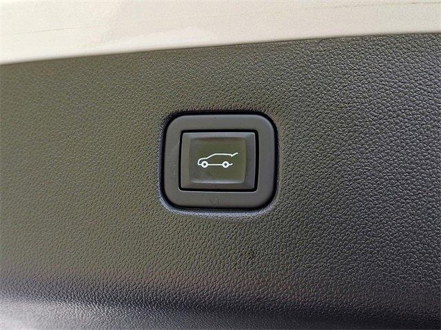 Photo of 2020 Iridescent Pearl Tricoat Chevrolet Blazer