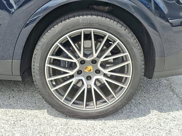 Photo of 2021 Moonlight Blue Metallic - C7 Porsche Cayenne