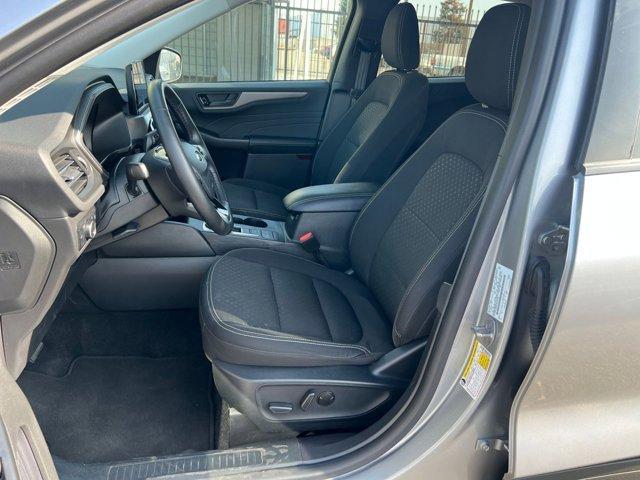 Photo of 2024 Silver Ford Escape