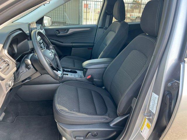 Photo of 2024 Silver Ford Escape