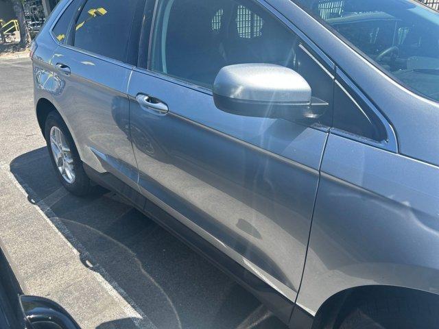 Photo of 2024 Silver Ford Edge