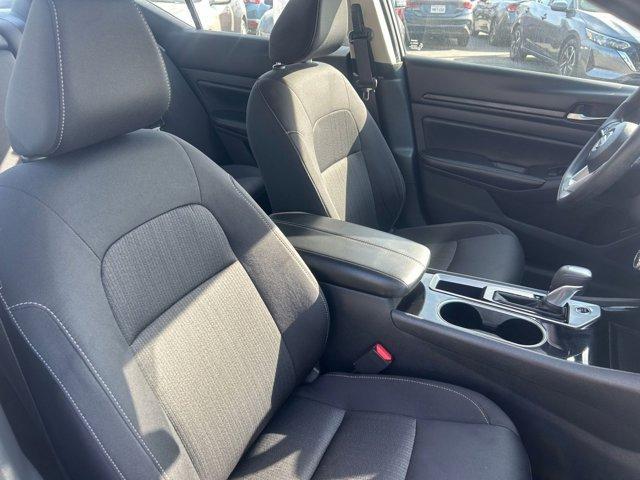 Photo of 2024 Gun Metallic Nissan Altima