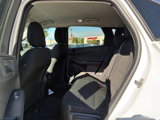 Photo of 2024 White Ford Escape