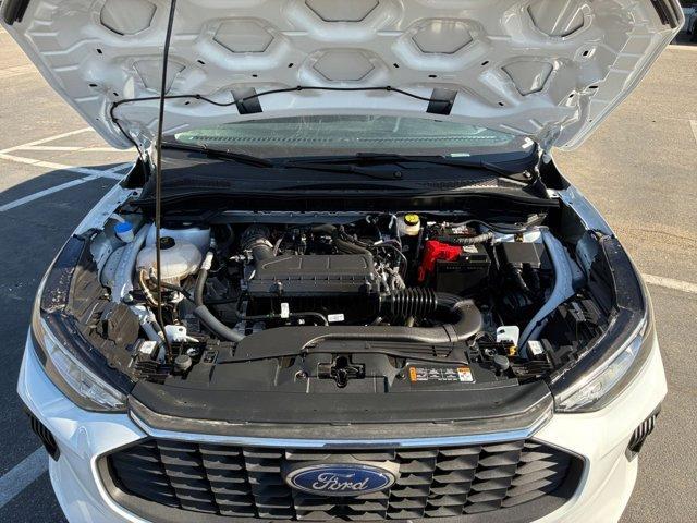 Photo of 2024 White Ford Escape