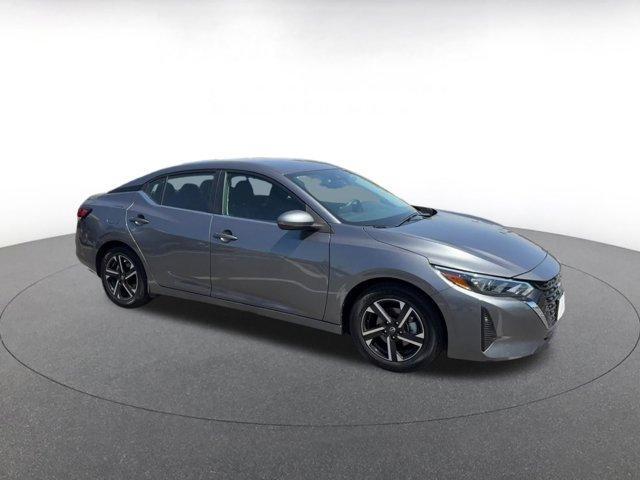 Photo of 2024 Gun Metallic Nissan Sentra