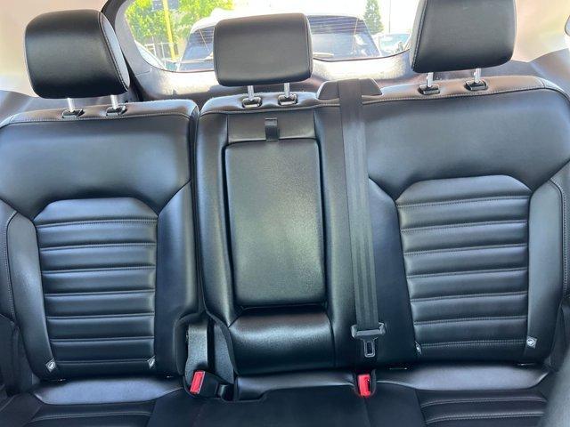 Photo of 2024 Blue Ford Edge