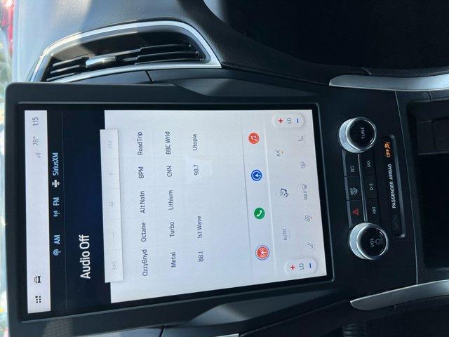 Photo of 2024 Blue Ford Edge