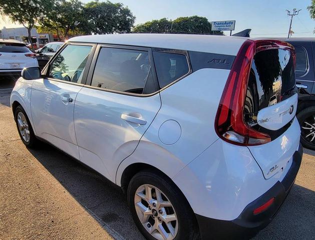 Photo of 2021 Snow White Pearl Kia Soul