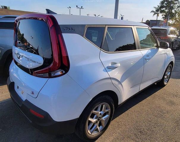 Photo of 2021 Snow White Pearl Kia Soul