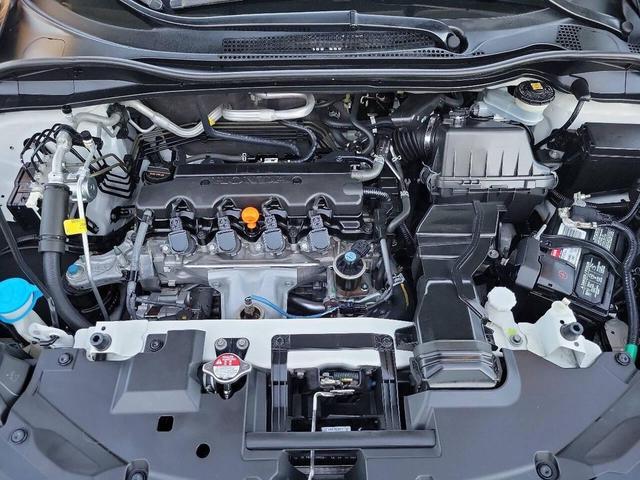 Photo of 2021 Platinum White Pearl Honda HR-V