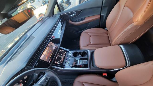 Photo of 2024 Samurai Gray Metallic Audi Q7