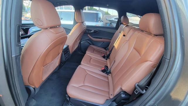 Photo of 2024 Samurai Gray Metallic Audi Q7