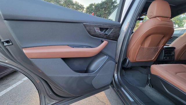 Photo of 2024 Samurai Gray Metallic Audi Q7