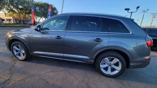 Photo of 2024 Samurai Gray Metallic Audi Q7