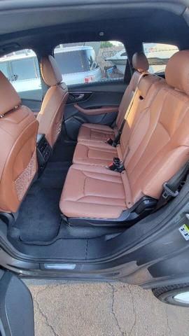 Photo of 2024 Samurai Gray Metallic Audi Q7