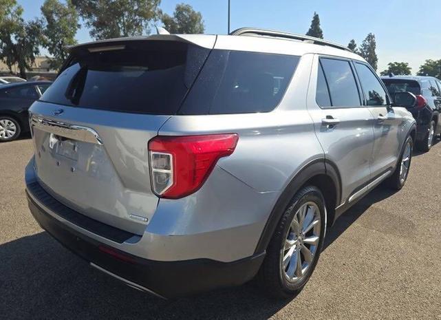 Photo of 2020 Iconic Silver Metallic Ford Explorer