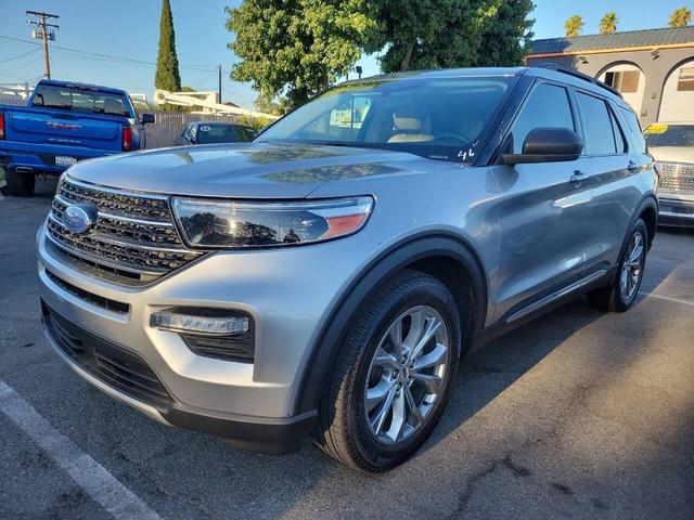 Photo of 2020 Iconic Silver Metallic Ford Explorer