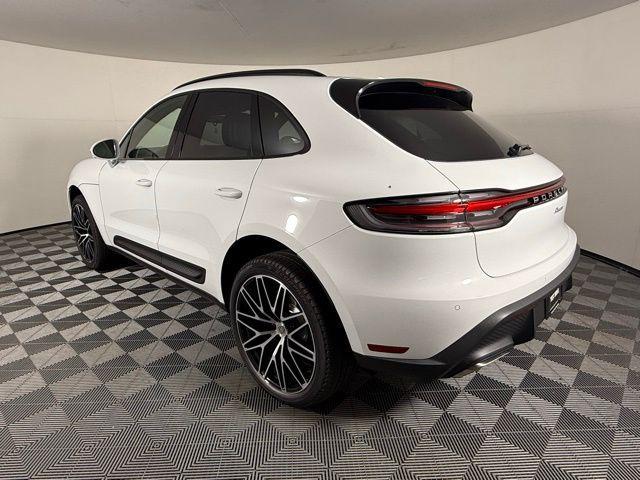 Photo of 2025 Carrara White Porsche Macan