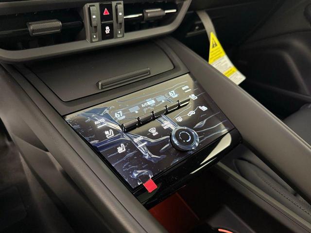 Photo of 2025 White Porsche Macan