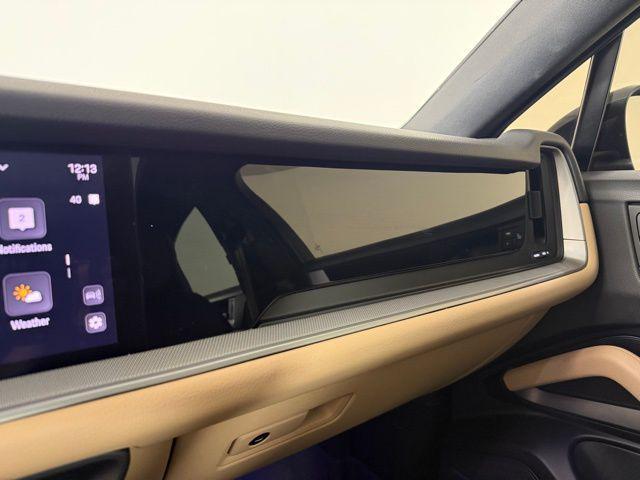 Photo of 2024 Black Porsche Cayenne