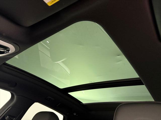 Photo of 2022 Carmine Red Porsche Macan