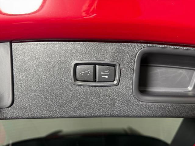 Photo of 2022 Carmine Red Porsche Macan